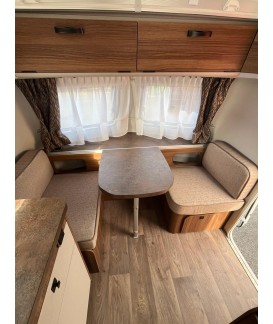 ERIBA TOURING FAMILIA 310 LEGEND Loisirs Caravaning